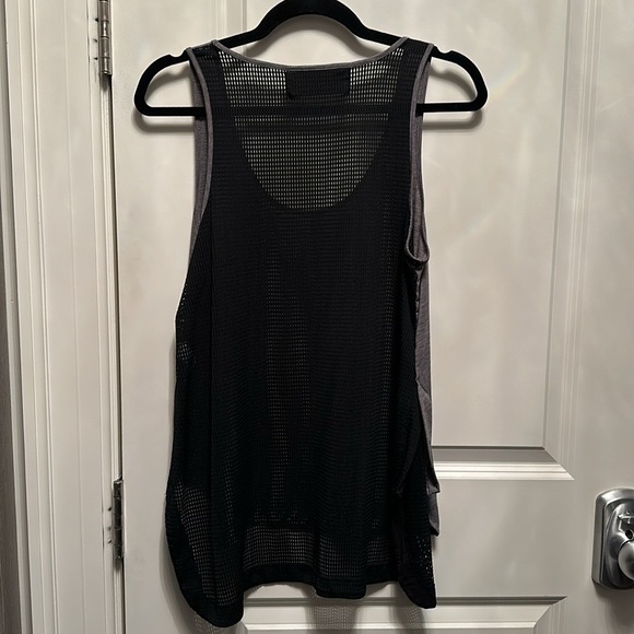 DEREK LAM IOC ATHLETA women’s size medium high low tank top - Picture 3 of 3